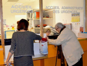 Accueil de patients aux urgences Hôpital